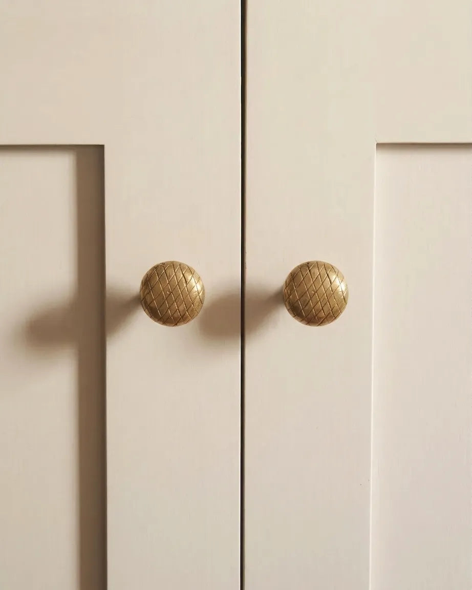 Round Vintage Brass Cabinet, Drawer and Wardrobe Door Knob